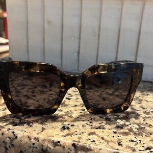 Diff Eyewear Tortoise Sunglasses